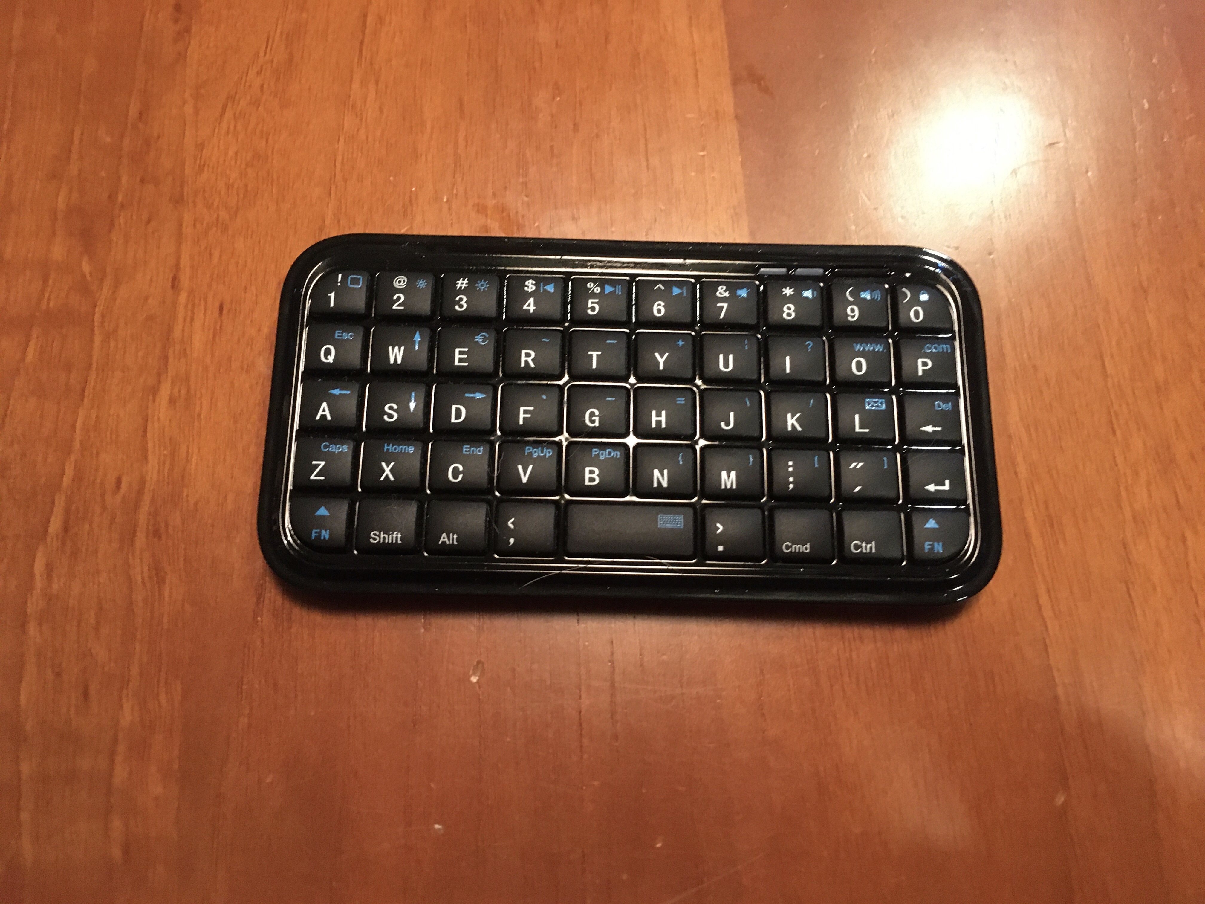 DIWOSHE超小型キーボード本体の写真